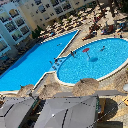Joni's Pool 10 Appartamento