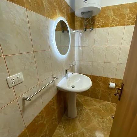 Apartment Joni's 10 *