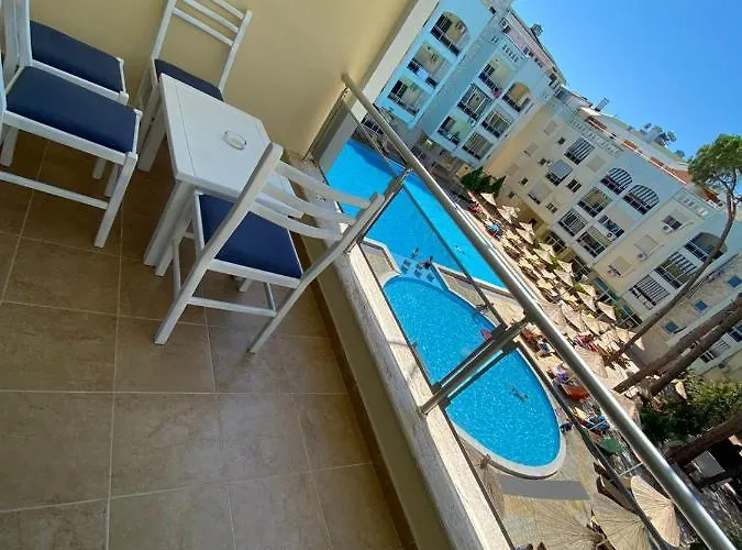 Joni's 10 Διαμέρισμα Golem (Tirana)